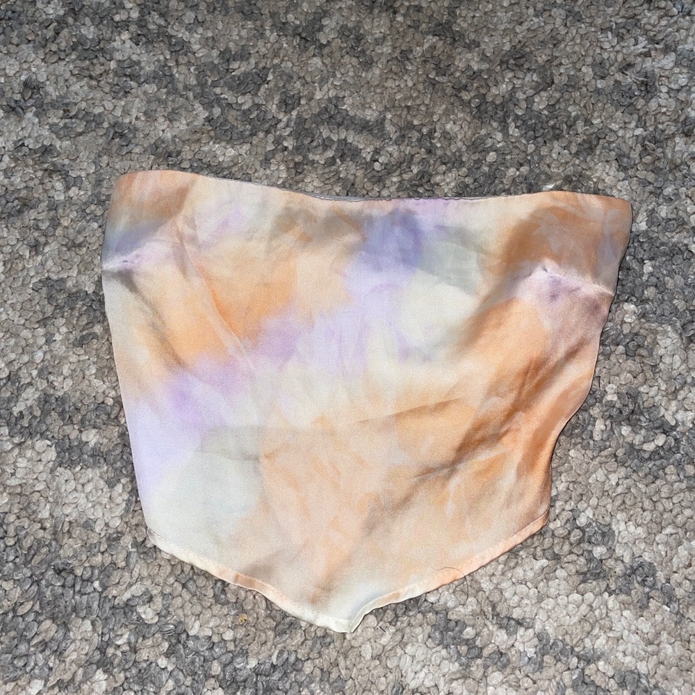 Small cropped scarf top